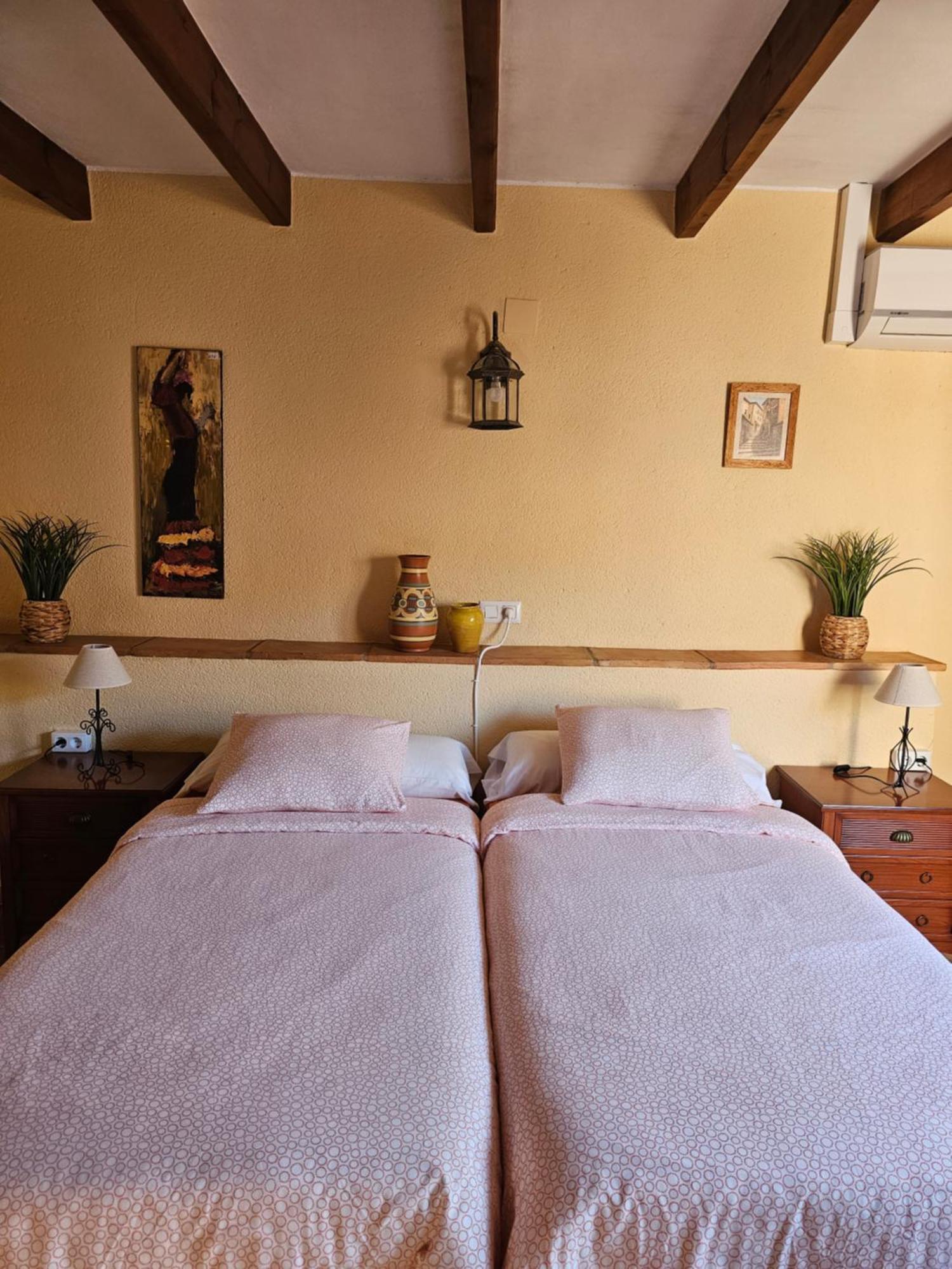 Meta Volante Guest House Sagra Luaran gambar