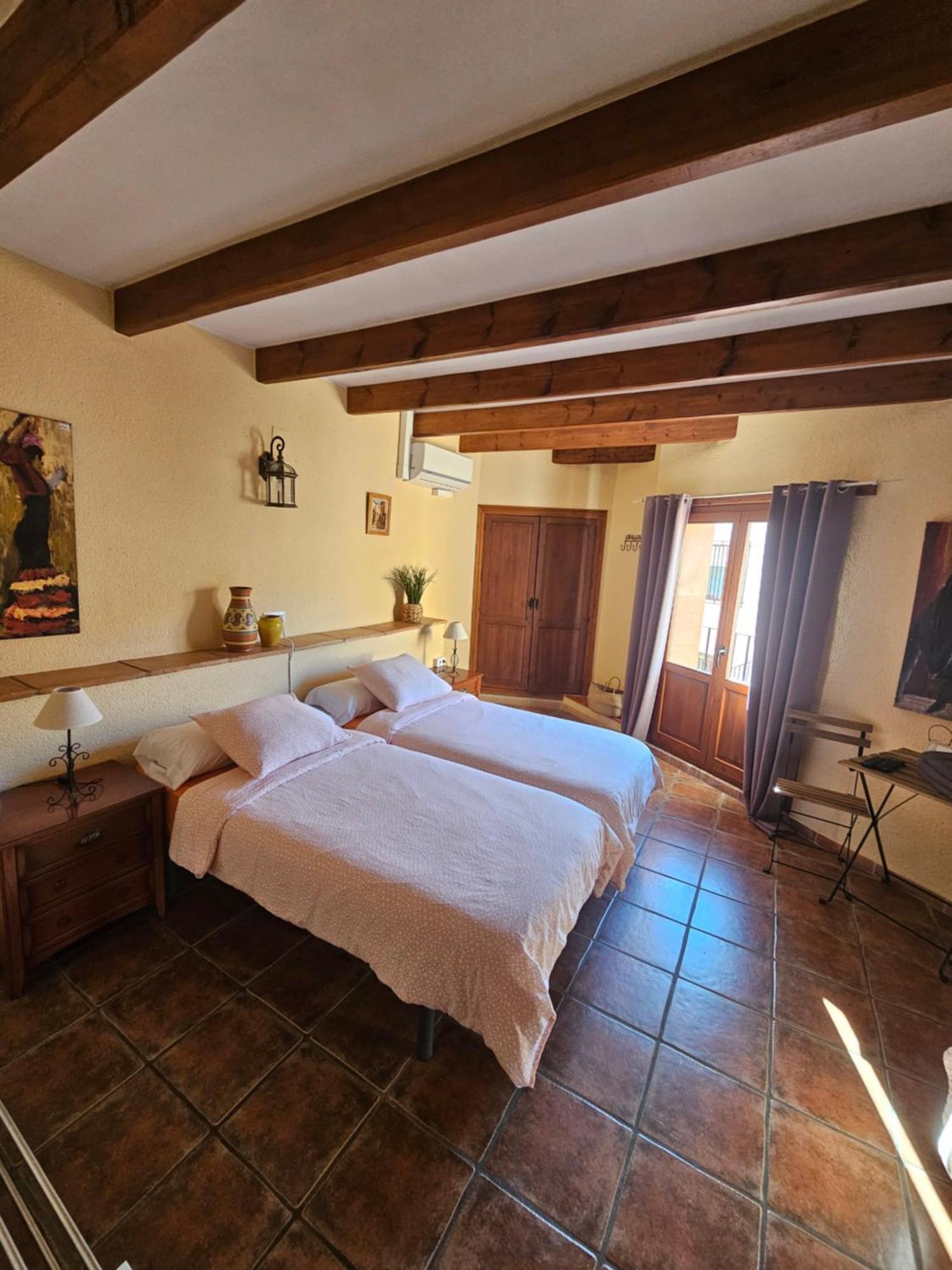 Meta Volante Guest House Sagra Luaran gambar