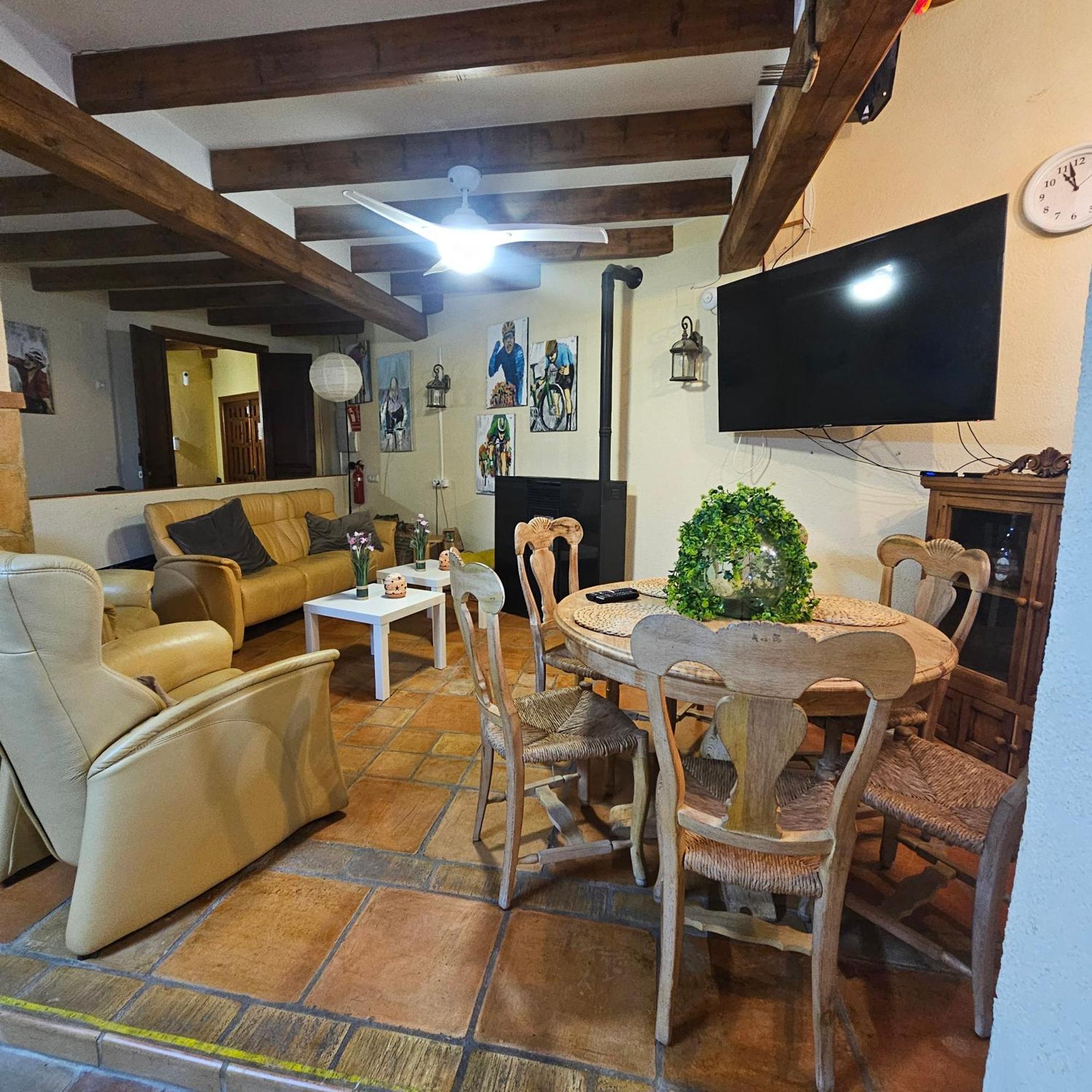 Meta Volante Guest House Sagra Luaran gambar